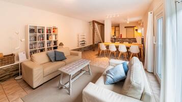House | Living room
