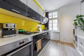 Fridge, microwave, coffee/tea maker, electric kettle