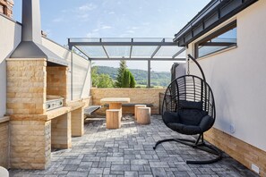 Villa | Outdoor dining - Villa in Radvanice With hot tub (Radvanice)