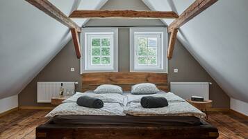 Villa | 3 bedrooms, individually furnished