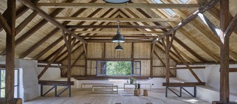 Villa in Prague by the Beach