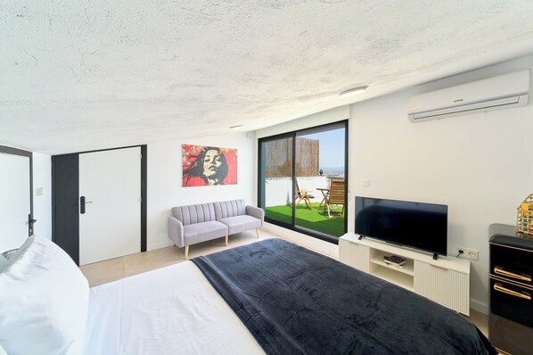 1 habitación, tabla de planchar con plancha, wifi y ropa de cama