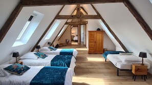 6 chambres, fer et planche à repasser, lit parapluie, Wi-Fi