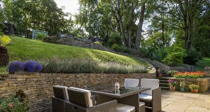 Fabulous Farmhouse in Hampshire
