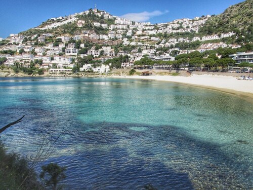 Apartment in Rosas Near Playa de Roses