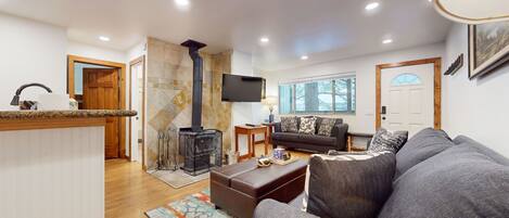 TV, fireplace, offices