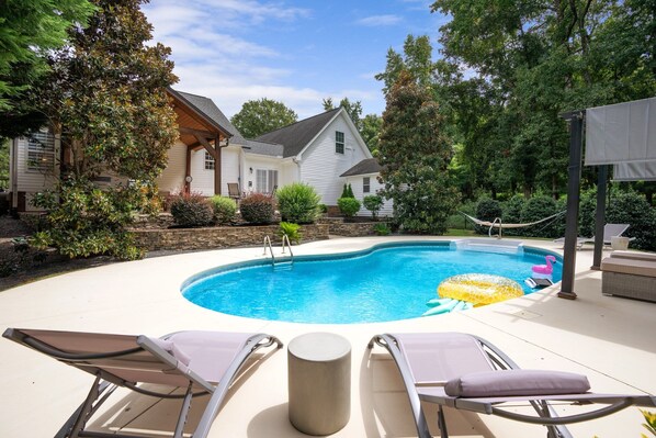 Outdoor pool, a heated pool