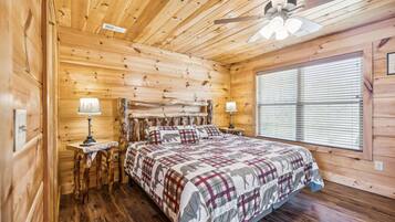 2 عدّة غرف نوم وملاءات أسرّة