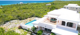 Perfect 4-bedroom house with AC in soothing Anguilla getaway