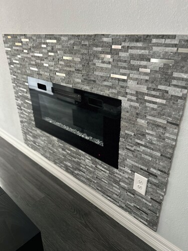 Luxury 1-bedroom Container Condo in brilliant Brazoria with AC, WiFi