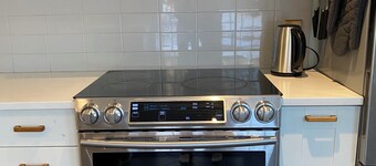 The Green On Bancroft: Fabulous Organic Family Home