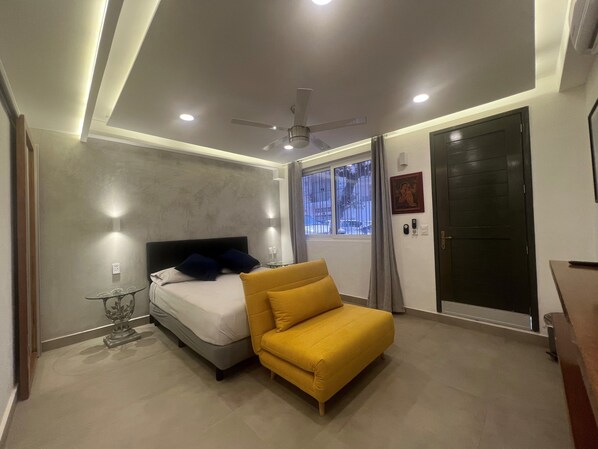 1 chambre, fer et planche à repasser, Wi-Fi gratuit, draps fournis