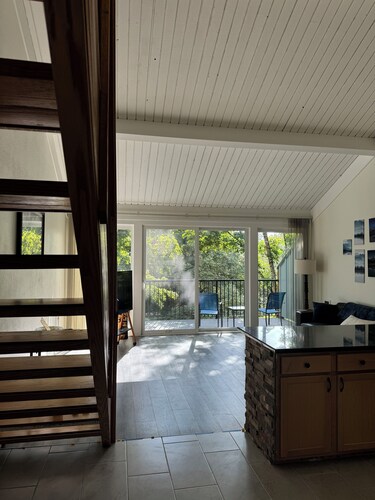 Charming 1-Bedroom Entire Condo Loft in Scenic Mountain Park