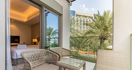 Spacious 4BR + Maids Room Villa in The Address Fujairah Residences Garden, Sharm