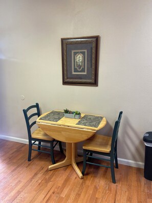 Dining - The Nook in Downtown Pikeville (Pikeville)