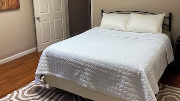 1 quarto, ferros/tábuas de passar roupa, Wi-Fi, roupa de cama