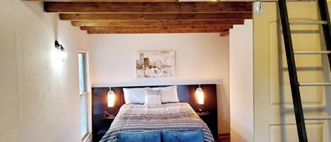 1 bedroom, in-room safe, free WiFi, bed sheets