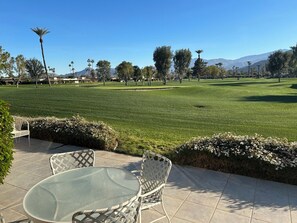 Outdoor dining - Springs Country Club Rancho Mirage (Rancho Mirage)