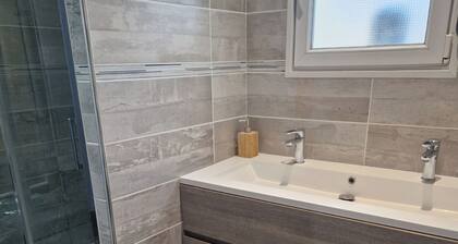 Very pleasant house close to the town center