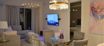 golf paradise at botanika fairways, minutes to the beach , clean  modern setting