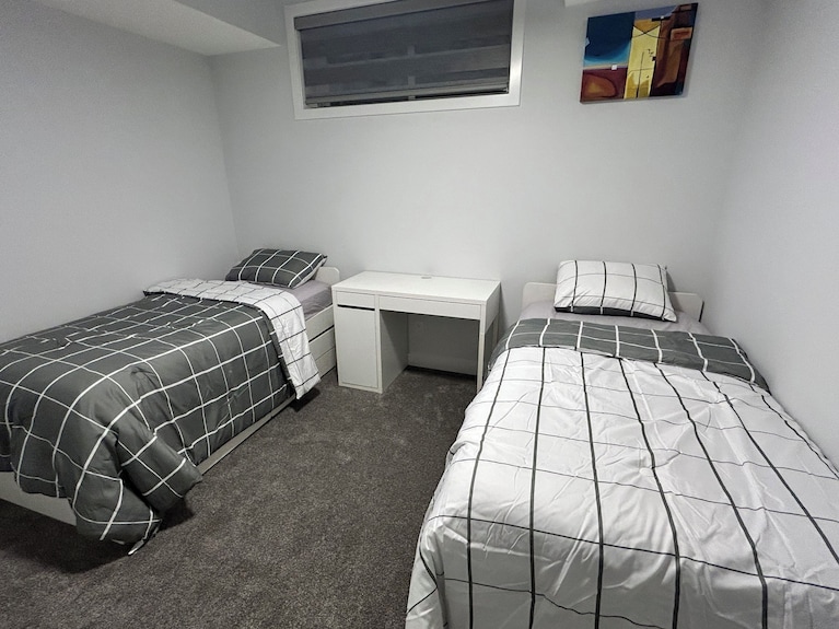 New, Spacious And Lovely Two-bedroom Basement Suite In A Peaceful Neighbourhood - Calgary