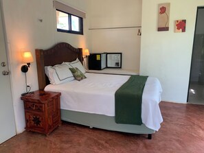 1 bedroom, travel cot, free WiFi, bed sheets