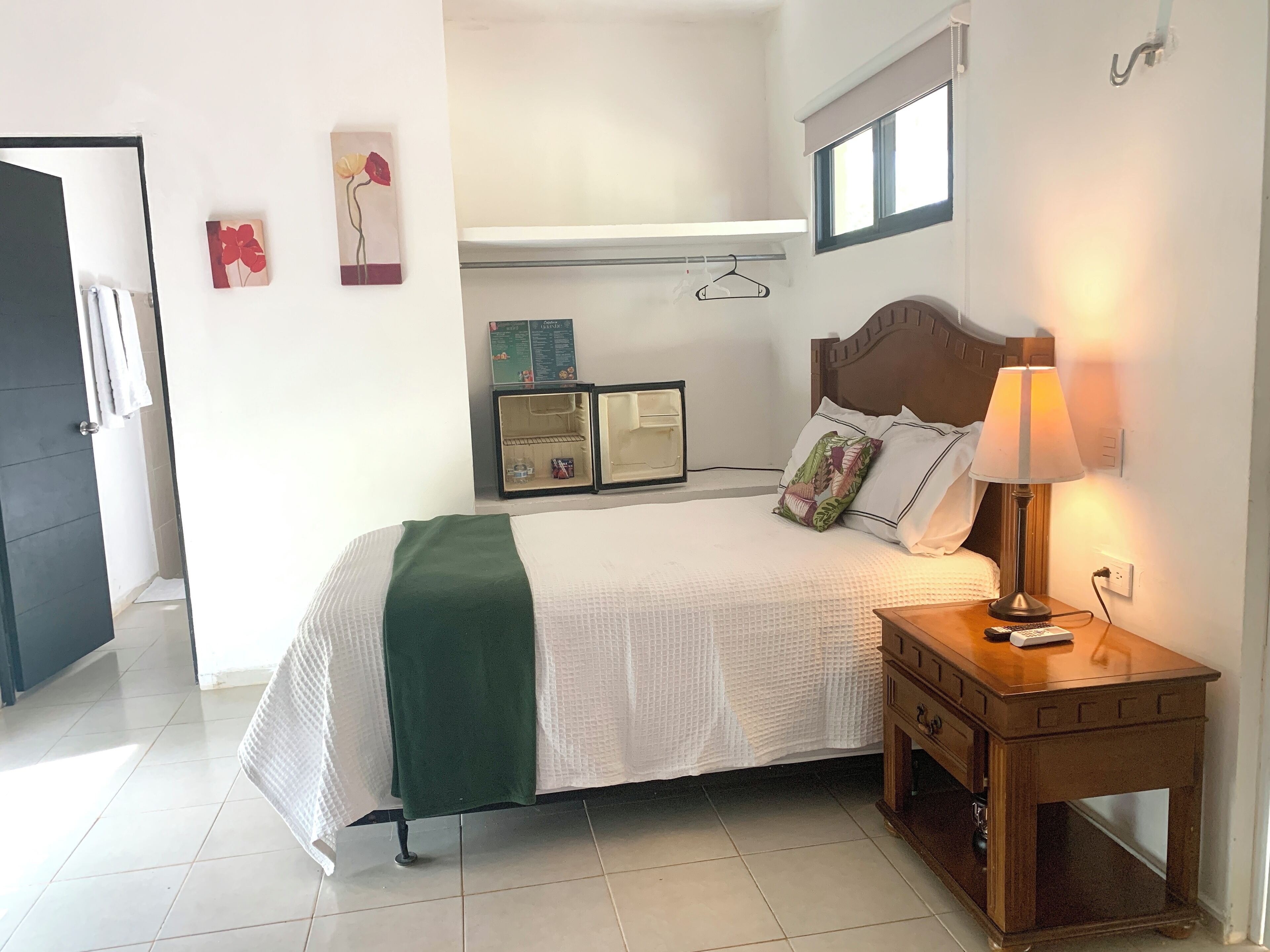 1 chambre, fer et planche à repasser, Wi-Fi, draps fournis