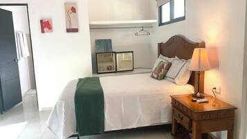 1 chambre, fer et planche à repasser, Wi-Fi, draps fournis
