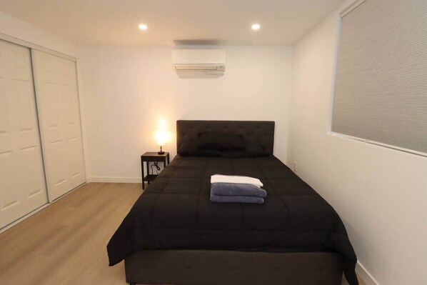 2 Schlafzimmer, Bügeleisen/Bügelbrett, kostenloses WLAN, Bettwäsche