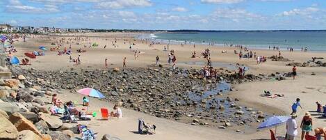 Chaise longue, serviettes de plage