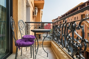 Premium Apartment, 3 Bedrooms, Balcony | Balcony