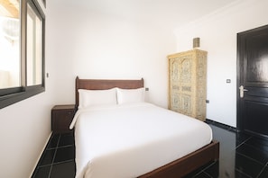 Premium Apartment, 2 Bedrooms, Terrace, City View | 3 bedrooms, down duvets, memory-foam beds, blackout curtains