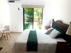 1 bedroom, free WiFi, bed sheets - Room 1C. Quinta Yaaxbe (Homún)