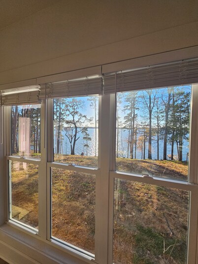 New lakefront 3 bedroom, 2 story house in lovely Georgetown with private dock