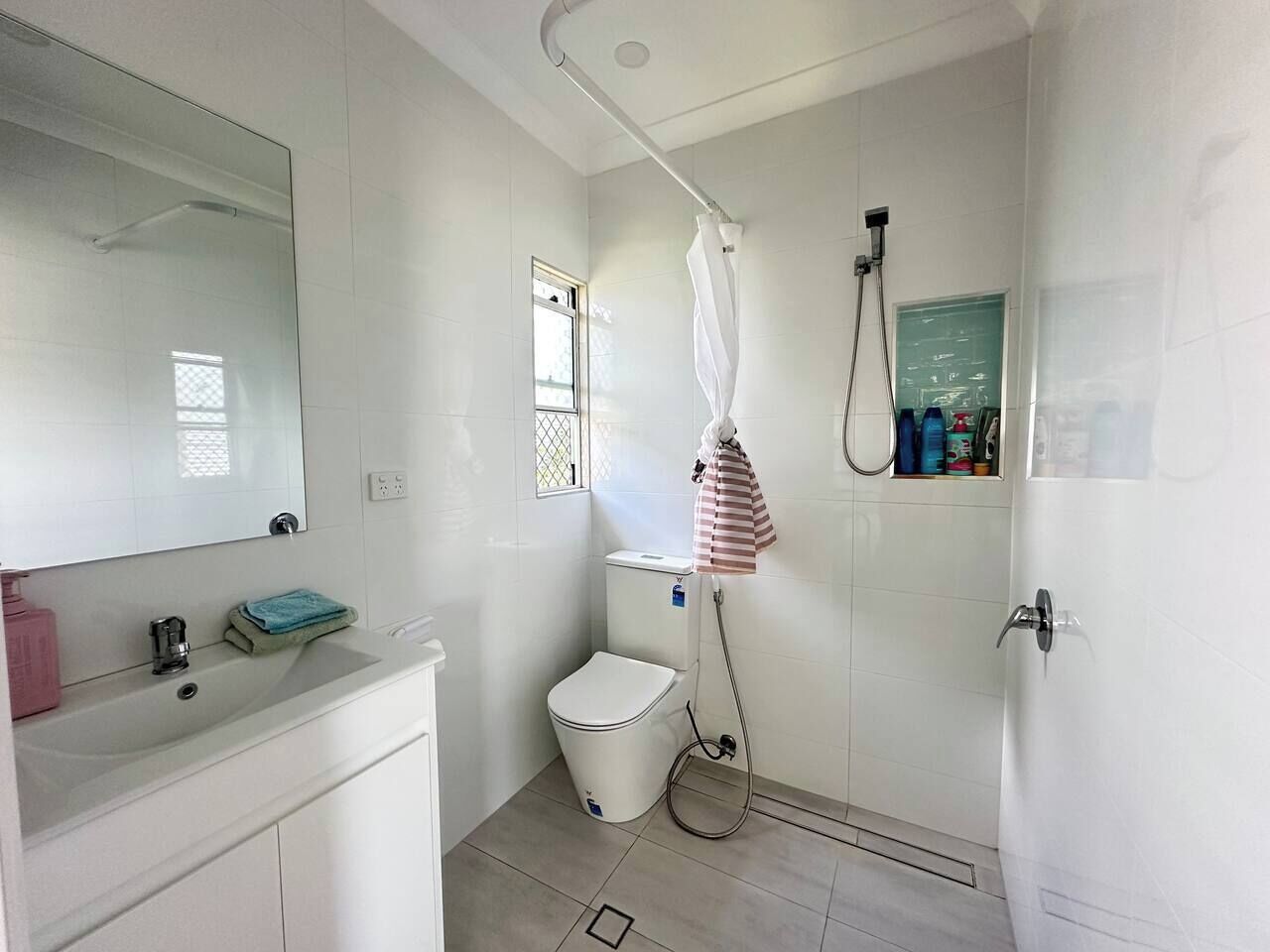 Hair dryer, towels