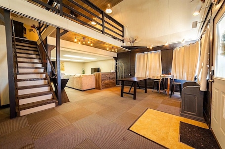 Interior. The Barn -charming newly renovated unique space located at the heart of America