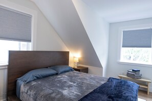 3 多间卧室、熨斗/熨衣板、上网接入、床单