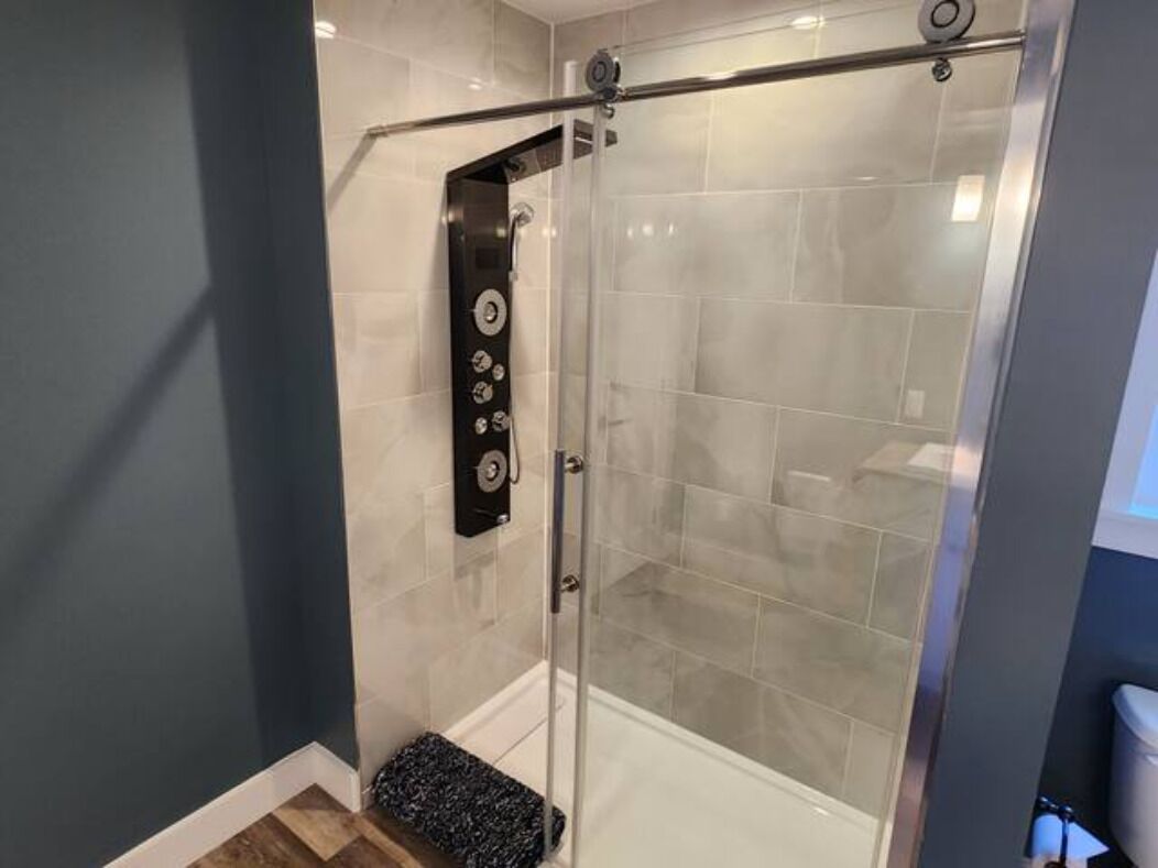 Hair dryer, towels