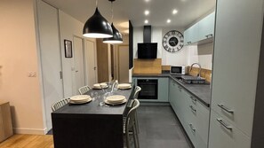 Private kitchen - Magnificent t3 in Caluire-et-cuire, near Lyon (Caluire-et-Cuire)