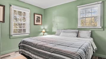 3 bedrooms, free WiFi, bed sheets