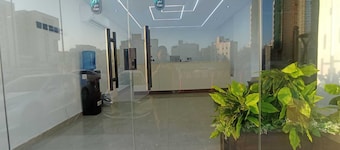 Ouhd Hill Hotel is a spacious with 56 bedrooms and AC & WiFi in fabulous Madinah
