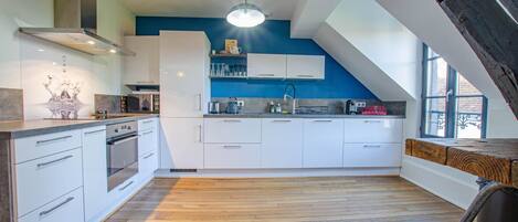 Microwave, dishwasher, highchair