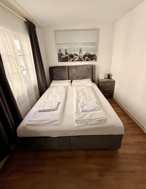 Iron/ironing board, free WiFi - HOTEL HECHT (Zürich)