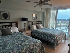 4 chambres, fer et planche à repasser, Wi-Fi, draps fournis