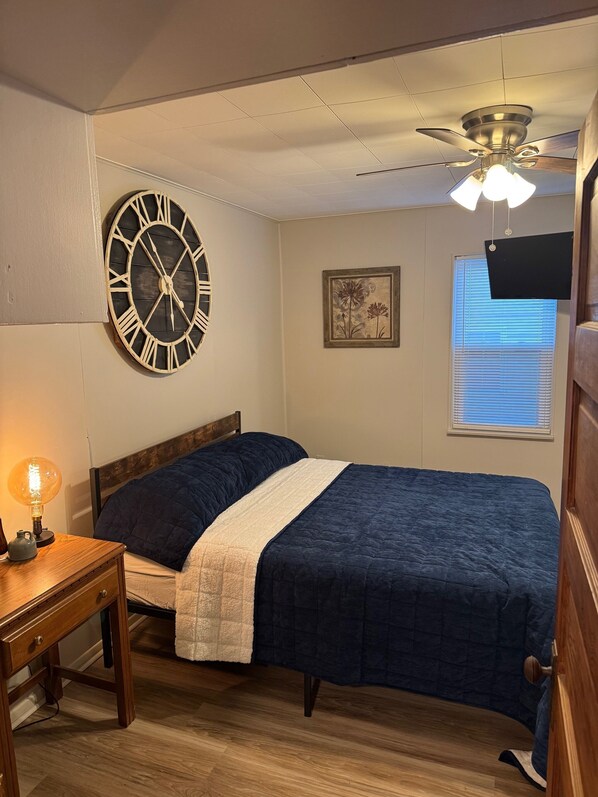 2 bedrooms, WiFi, bed sheets