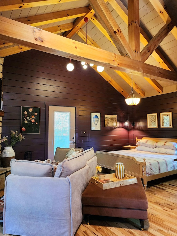 Romantic Cabin Hot Tub~sauna~fireplace~restaurants - Hocking Hills State Park, OH