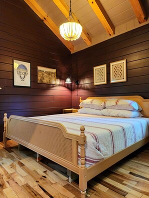 1 Schlafzimmer, Schreibtisch, WLAN, Bettwäsche