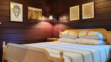 1 Schlafzimmer, Schreibtisch, WLAN, Bettwäsche