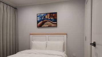 1 bedroom, in-room safe, iron/ironing board, travel crib