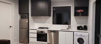 Rabbits Home- Riverside, Separate courtyard, New 1-bedroom